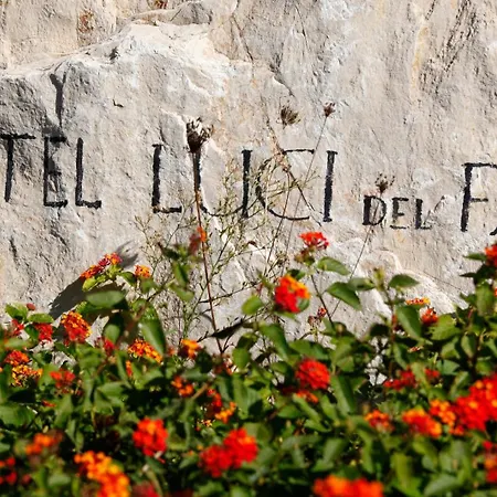 فندق Luci Del Faro كالاسيتا