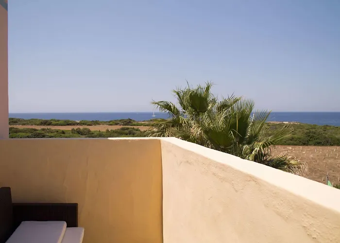 Luci Del Faro Otel
